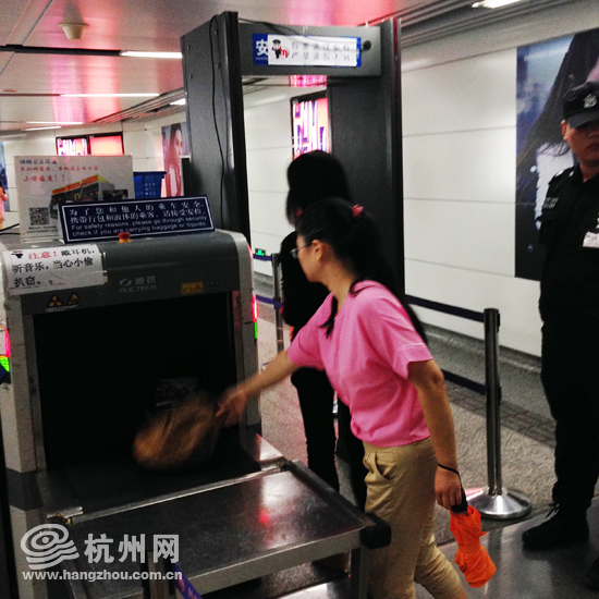 杭州地鐵安防再升級 今后乘客要過安檢門